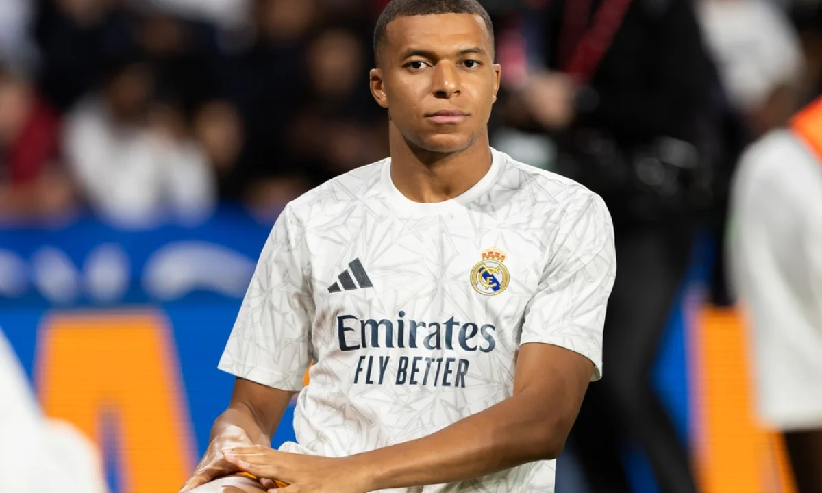 Vypadni! Víc než čtyři miliony fanoušků Realu žádá v petici, aby Mbappé odešel