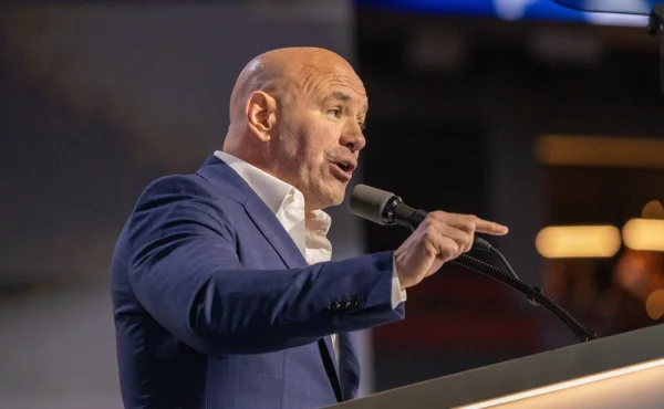 Šéf UFC Dana White povolává do boje Donalda Trumpa. Kvůli 'chemickým' potravinám