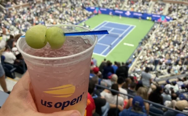US Open otvírá peněženky. Ikonický koktejl Honey Deuce má vydělat stovky milionů