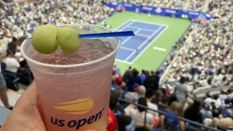 US Open otvírá peněženky. Ikonický koktejl Honey Deuce má vydělat stovky milionů
