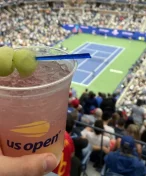 US Open otvírá peněženky. Ikonický koktejl Honey Deuce má vydělat stovky milionů