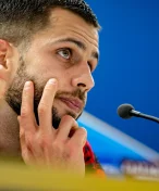 Hancko promluvil o Al-Nassru: V Atléticu bych si vydělal to samé za dvacet let