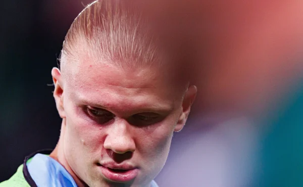 Vystresovaný Haaland reaguje na Guardiolovu výhrůžku. Zveřejnil fotku ze svého vážení
