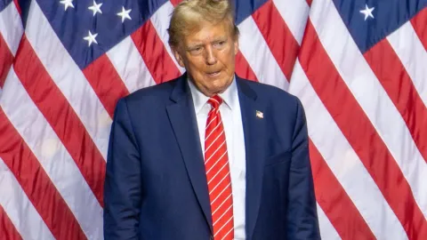 Zrození USA? Ne, narozeniny Donalda Trumpa! Mítink UFC v Bílém domě už zná termín