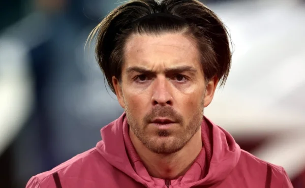 Veselé Grealishovy Vánoce: Po porážce zamířil do stripklubu a má účet na víc než půl milionu