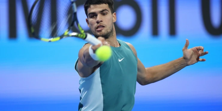 Kolik bot je moc? Carlos Alcaraz vozí na turnaje klidně třicet párů