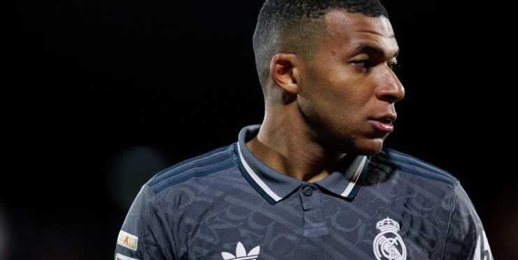 Mbappé jako až čtvrtý útočník Realu? Kouč to popírá, ze základu ale Francouze vyřadil