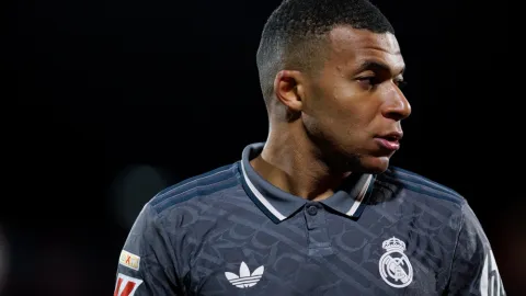 Mbappé jako až čtvrtý útočník Realu? Kouč to popírá, ze základu ale Francouze vyřadil