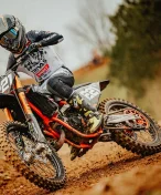 Jinín bude v roce 2026 hostit mistrovství světa juniorů v motokrosu