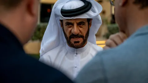 Tady demokracii nehledejte, kritizují odpůrci bizarní znovuzvolení Ben Sulayema šéfem FIA