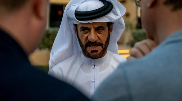 Tady demokracii nehledejte, kritizují odpůrci bizarní znovuzvolení Ben Sulayema šéfem FIA