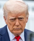 Donald Trump znovu podváděl při golfu. Tentokrát ale existuje videozáznam