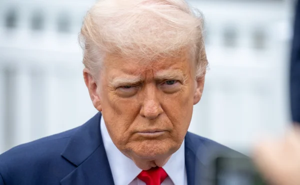 Donald Trump znovu podváděl při golfu. Tentokrát ale existuje videozáznam