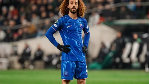 Cucurellův barber terčem kritiky. Propálil zranění hvězd a Chelsea pak padla