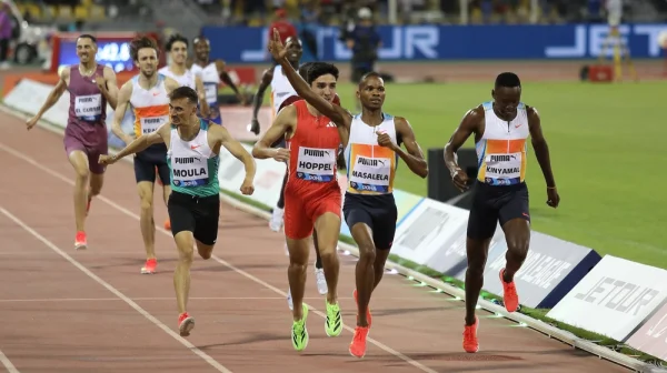 Namířil, 'zastřelil' soupeře a byl diskvalifikován. Atletický skandál v Toruni