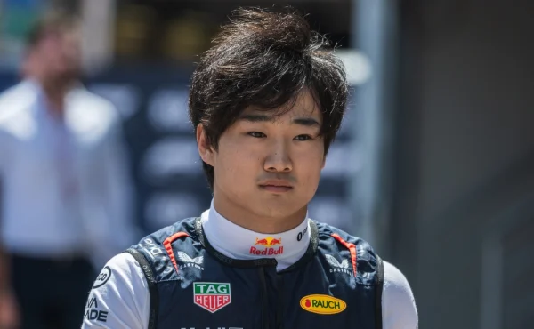 Chci odpovědi, ozval se Tsunoda. Stane se další obětí protěžování Maxe Verstappena?