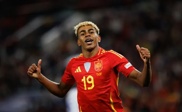 Yamal nebude reprezentovat. Barcelona ho poslala bez vědomí reprezentace na lékařský zákrok