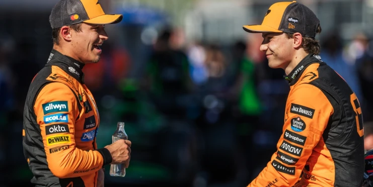 McLaren má za sebou poradu o týmové strategii. Na koho vsadí v souboji s Verstappenem?