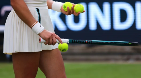 Wimbledon mění po 149 letech pravidla. Hráči mají právo napadnout verdikt rozhodčího