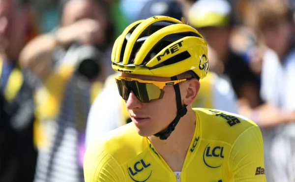 Radoval se z rekordu. Podívej se znovu, vyfoukl mu ho obratem Pogačar se svými parťáky