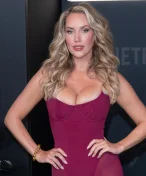 Golf je zpět. A tak Paige Spiranac zase provokuje bez podprsenky