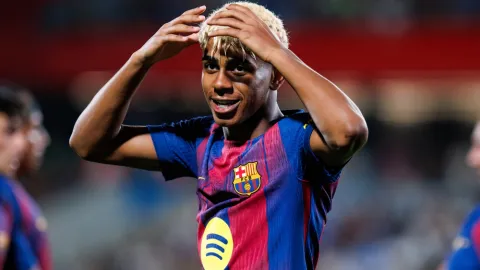 Má speciální kalendář jen na holky, prozradila modelka o mladé hvězdě Barcelony