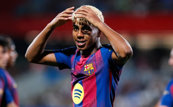 Má speciální kalendář jen na holky, prozradila modelka o mladé hvězdě Barcelony