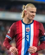 Erling Haaland vydražil vzácný vikingský rukopis. Stál ho miliony a stejně ho hned daroval