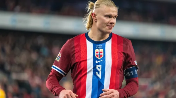 Erling Haaland vydražil vzácný vikingský rukopis. Stál ho miliony a stejně ho hned daroval