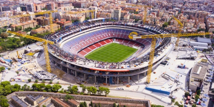 Nečekaní hosté na Camp Nou: Před Ligou mistrů se na trávníku Barcelony objevily krysy