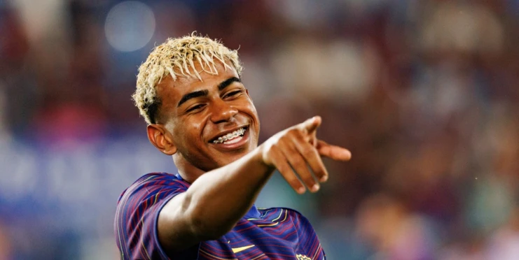 Proč je Lamine Yamal single? Přítelkyni by prý obtěžoval svou neobvyklou noční rutinou