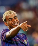 Lamine Yamal se ukázal s novou přítelkyní. Vzal ji na oslavy titulu Barcelony