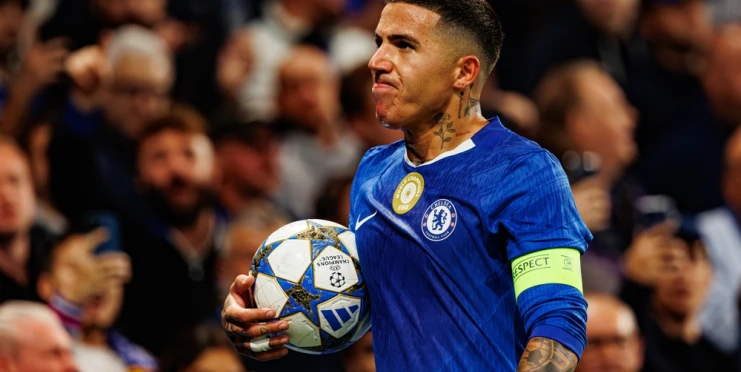 Pánové, tak takhle ne! Fanoušci Chelsea a Štrasburku společně protestují