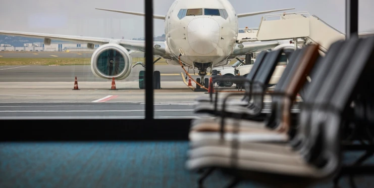 Vtípek, který způsobil chaos. Fotbalista přijde o angažmá kvůli vyvolání leteckého poplachu