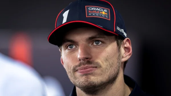 Bojuji o přežití, stěžuje si Verstappen. Red Bull se mu před Velkou cenou Číny omluvil