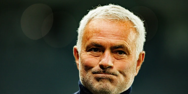 Bojkot médií a zápas sledovaný v autobusu. Jak se Mourinho vrátil na San Bernabeu