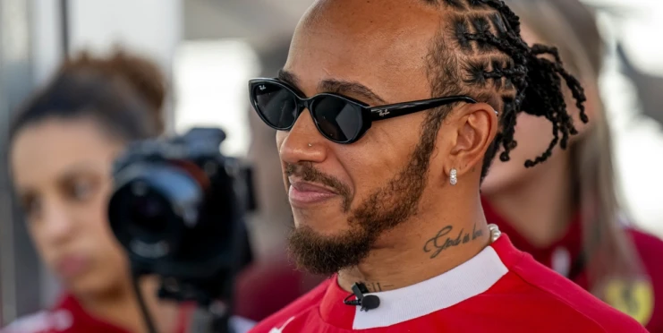 Možná je už příliš starý. Schumacher posílá Lewise Hamiltona do důchodu