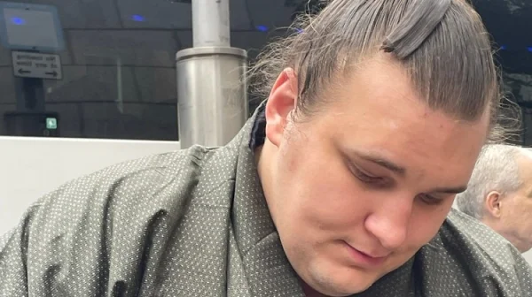 Ukrajinský uprchlík mění zaběhlé pořádky v sumo. Aonishiki má Císařský pohár