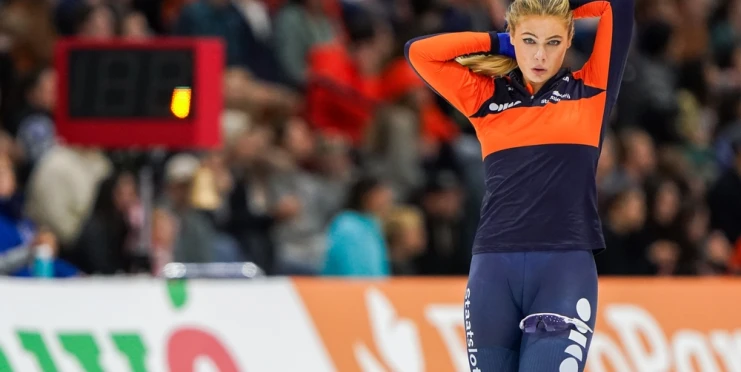 Koupil kombinézu Jutty Leerdamové za miliony. Jen ne tu originální