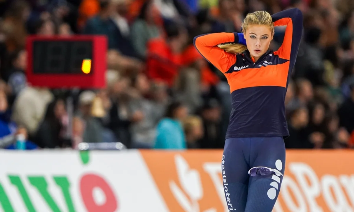 Koupil kombinézu Jutty Leerdamové za miliony. Jen ne tu originální