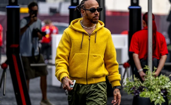 Nejlepší forma v kariéře, nová láska i auto. Hamilton prý trénuje jako nikdy předtím