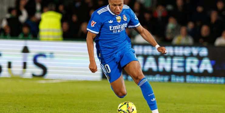 San Bernabéu proti Mbappému? Sílí spekulace, že se Mbappé chce vyhnout domácím utkáním
