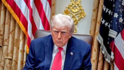 Svět není loviště mocných, vzkázal Trumpovi bundesligový kouč kvůli Grónsku