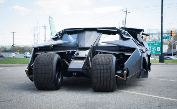 Další Neymarův úlet: Utratil 1,3 milionu eur za filmové auto, se kterým nesmí na silnici