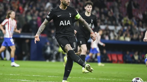 Pomoct klubu v bitvě o sestup? Kdeže. Kapitán Tottenhamu vyrazí na fotbal do Argentiny