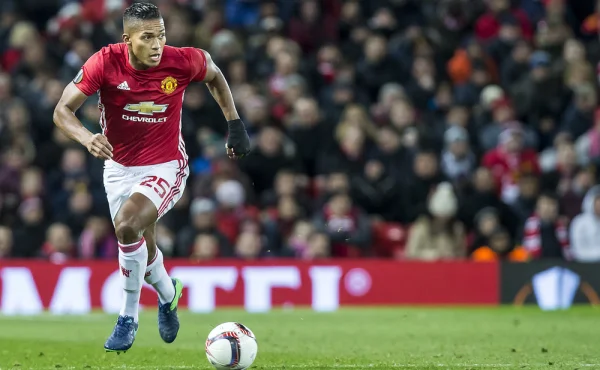 Superhrdina Antonio Valencia. Legenda United zachránila člověka před sebevraždou