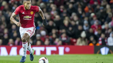 Superhrdina Antonio Valencia. Legenda United zachránila člověka před sebevraždou
