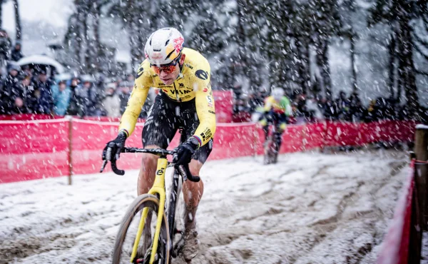 Zvítězila alpská mafie? Belgičané mluví kvůli cyklokrosu o spiknutí zástupců zimních sportů