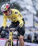 Rekonvalescence se komplikuje a návrat se odkládá. Van Aert může chybět až tři měsíce