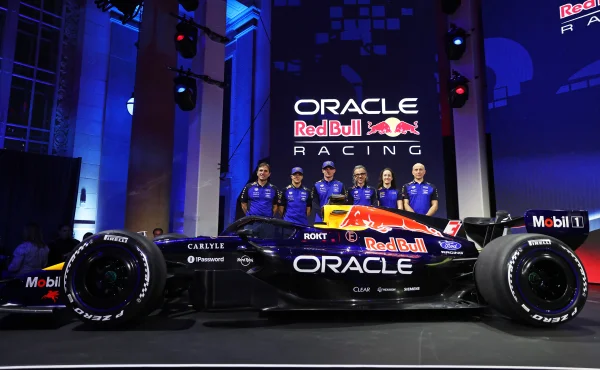 Red Bull si utahuje z šéfa konkurenčního Mercedesu: Na Mount Everest může skoro každý